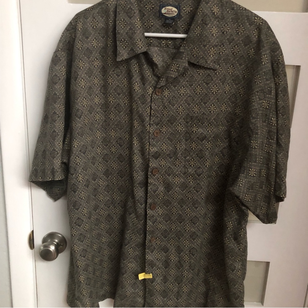 Tommy Bahama Shirt X Large 100% Linen Button Down Retro Camp Dress Shirt EUC